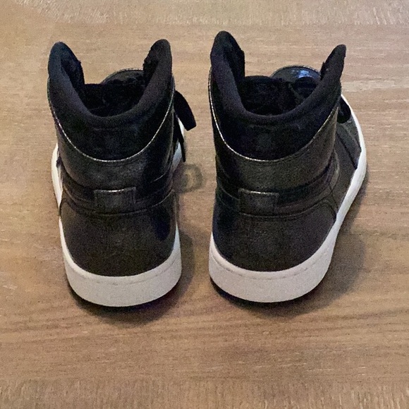Jordan 1 Retro Black Patent High Tops Size 8.5 - Picture 10 of 13
